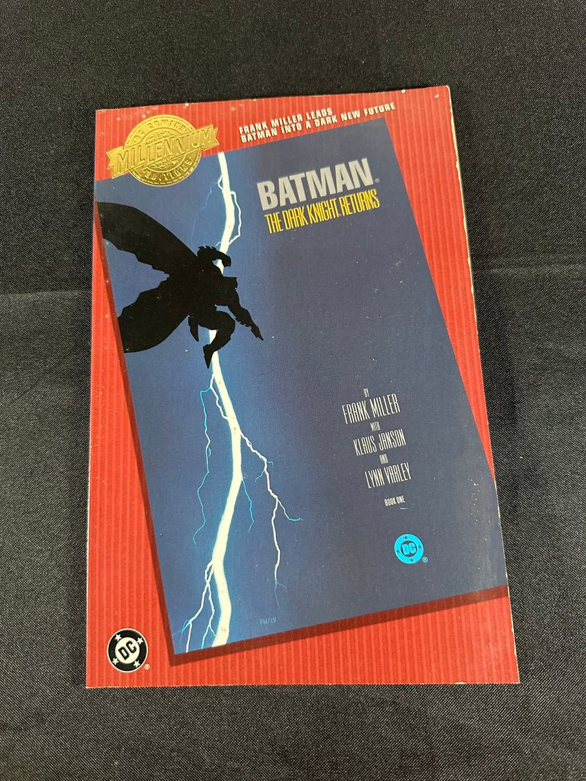 Image for COMICS & COLLECTIBLES