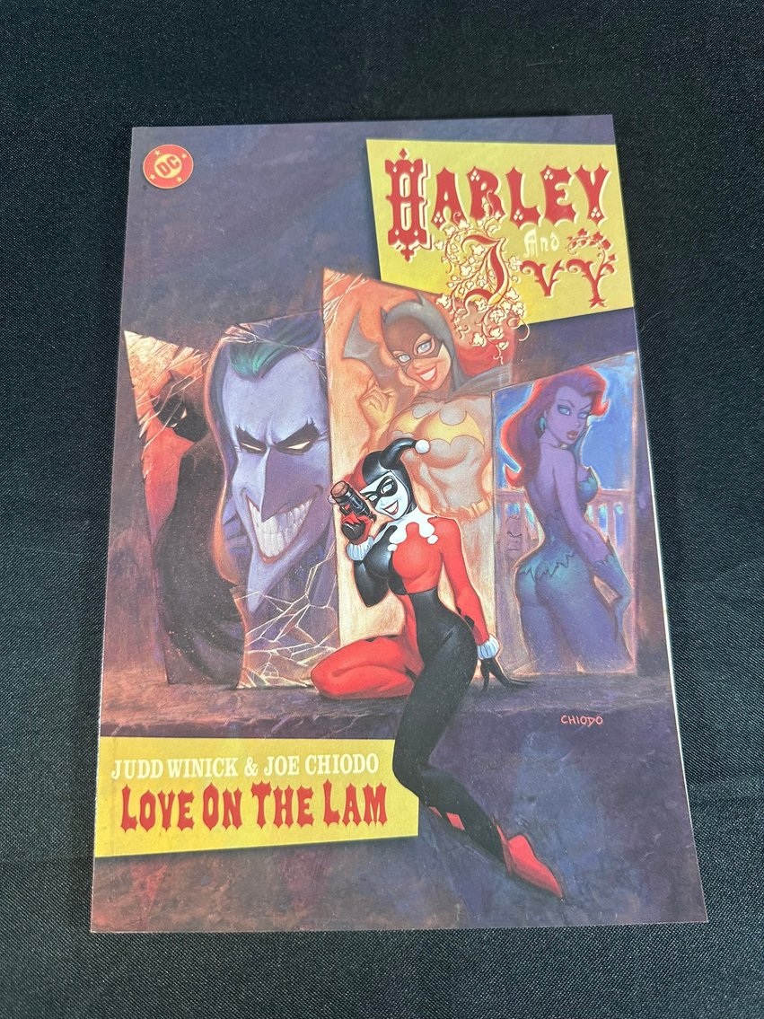 Image for COMICS & COLLECTIBLES