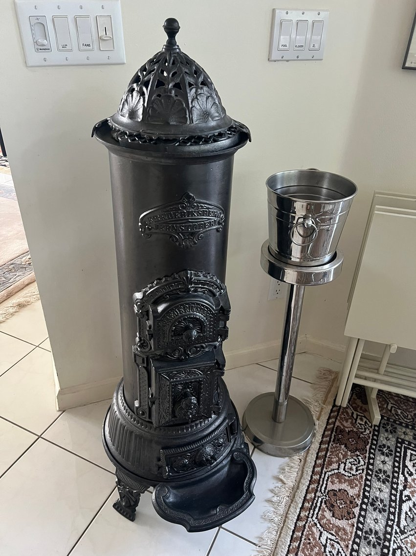 Image for (DAY 1) LUXURY ESTATE - ANTIQUES, DALI', PIANO, COLLECTIBLES - ABSOLUTE