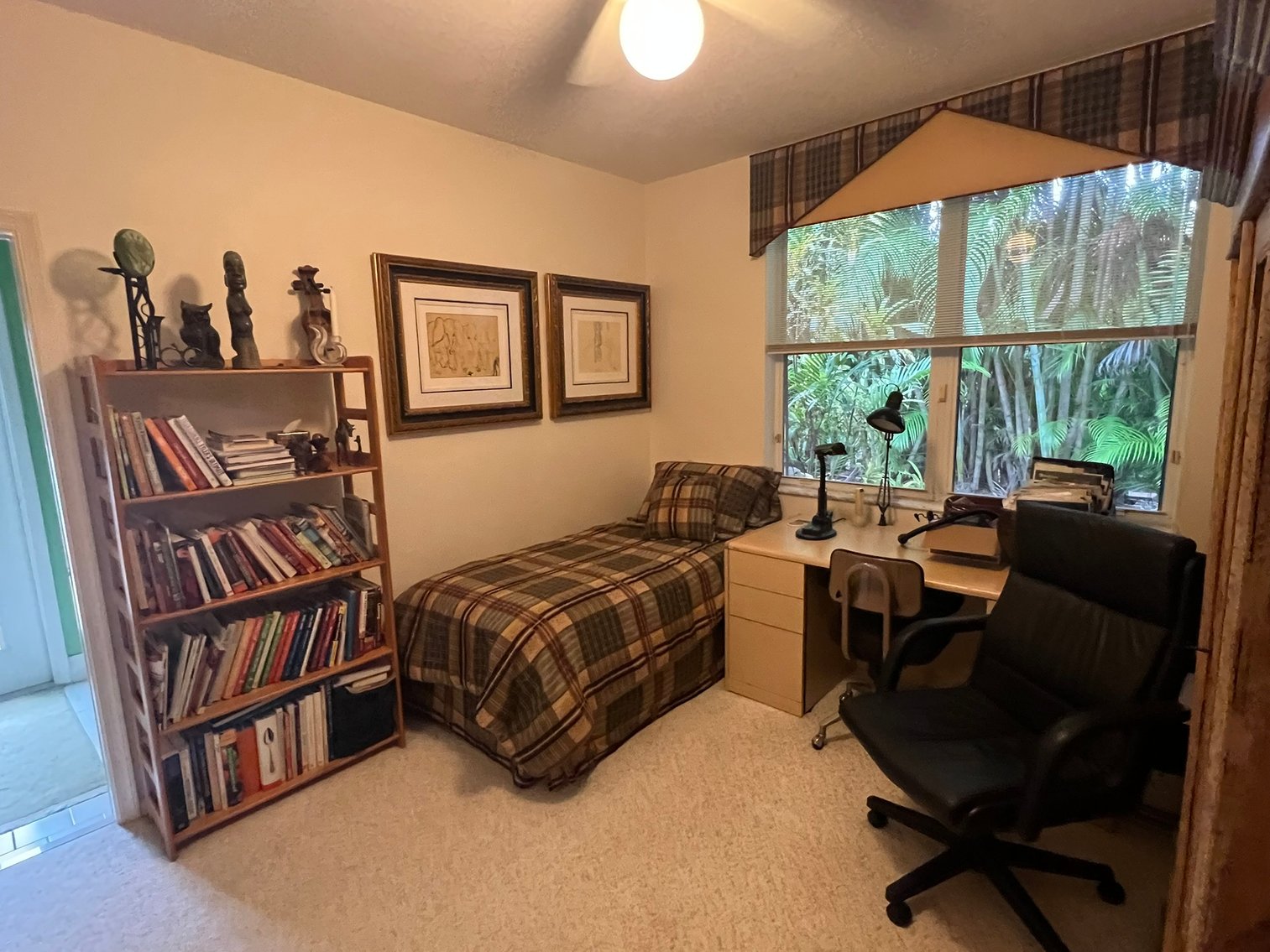 Image for (DAY 2) LUXURY ESTATE - ANTIQUES, DALI', PIANO, COLLECTIBLES - ABSOLUTE