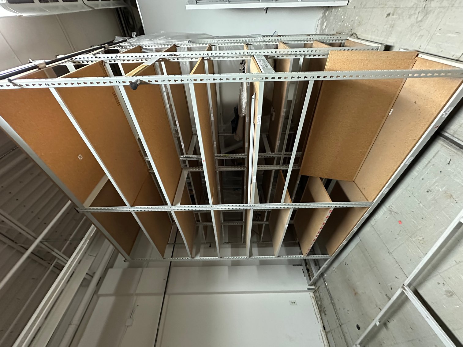 Image for **SHORT NOTICE** IMMERSIVE EXPERIENCE LIQUIDATION - ABSOLUTE