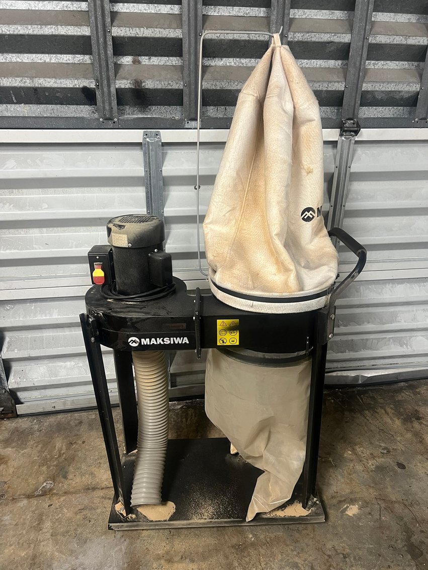 Image for MACHINERY, EQUIPMENT, BOX TRUCK ++ ABSOLUTE