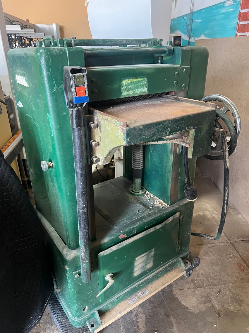 Image for MACHINERY, EQUIPMENT, BOX TRUCK ++ ABSOLUTE