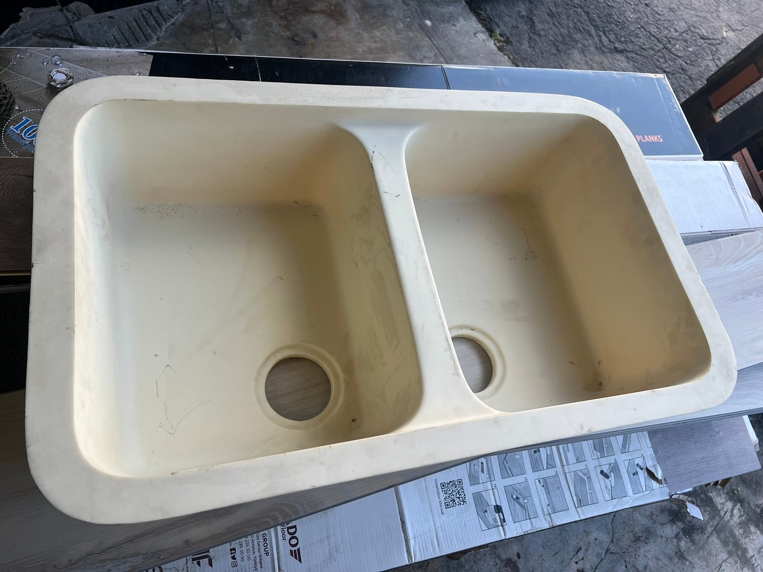 Image for MACHINERY, EQUIPMENT, BOX TRUCK ++ ABSOLUTE