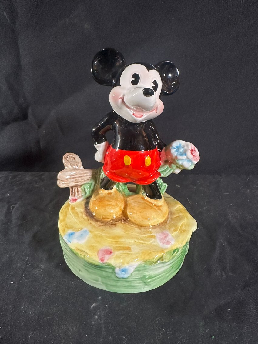 Image for DAY 1 of 3 - ANTIQUES & COLLECTIBLES - ABSOLUTE