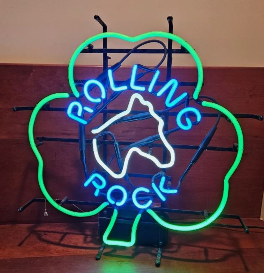 Image for BEER MEMORABILIA - NEON SIGNS, MIRRORS, GLASSWARE - ABSOLUTE