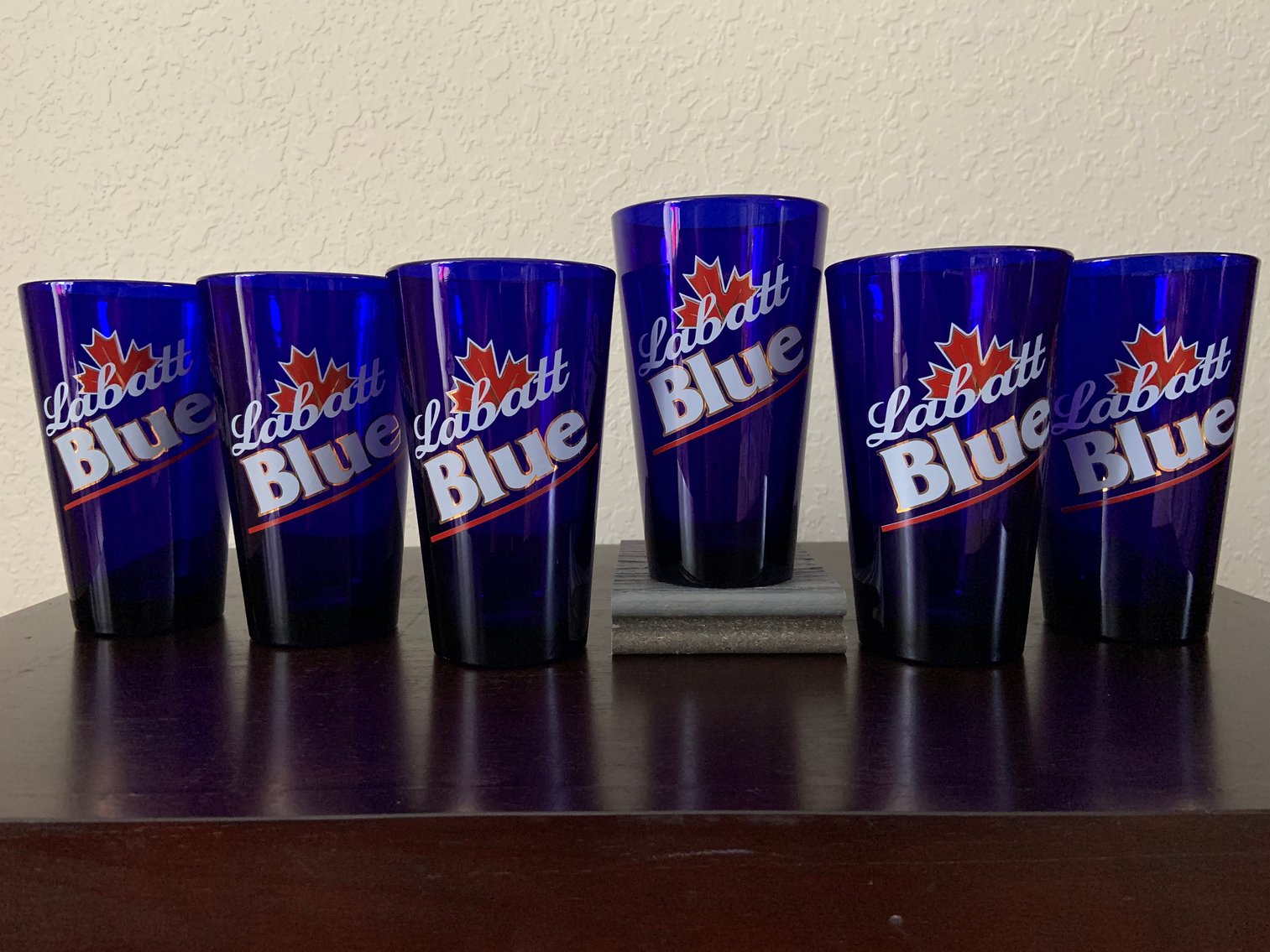 Image for BEER MEMORABILIA - NEON SIGNS, MIRRORS, GLASSWARE - ABSOLUTE