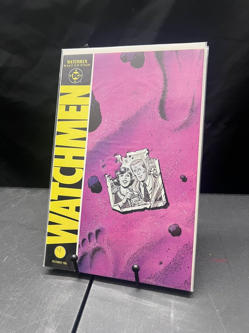 Image for COMICS & COLLECTIBLES - 600+ LOTS