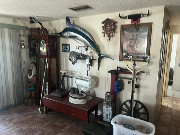 Image for ESTATE - NAPLES, FL - ANTIQUES, SLOT MACHINES, NISSAN VAN+ DAY 2 OF 2