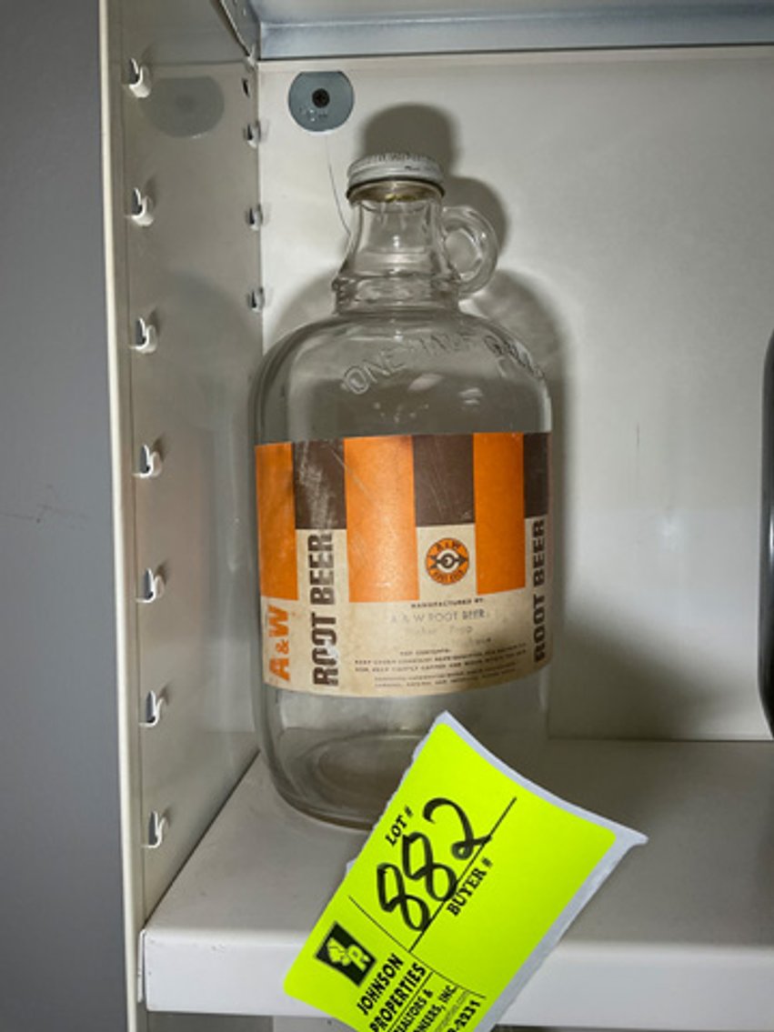 Image for Round 2: Things from the Past Antiques & Collectibles