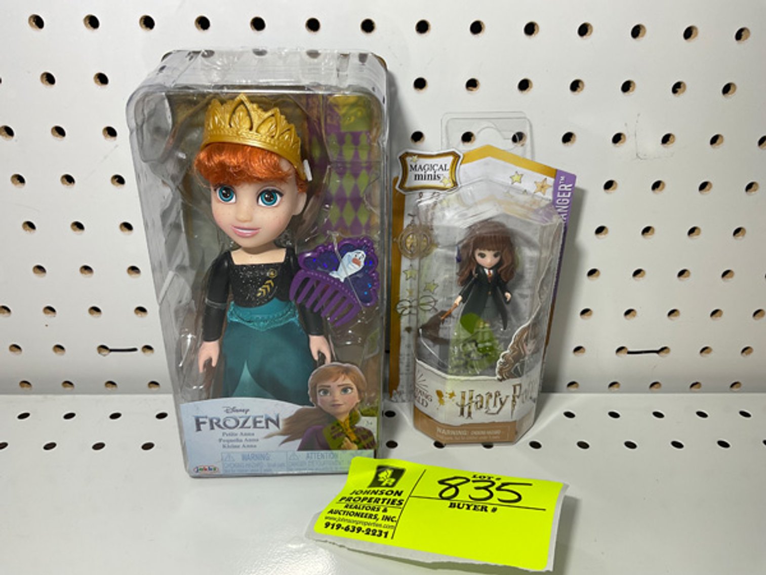 Image for Round 2: Things from the Past Antiques & Collectibles