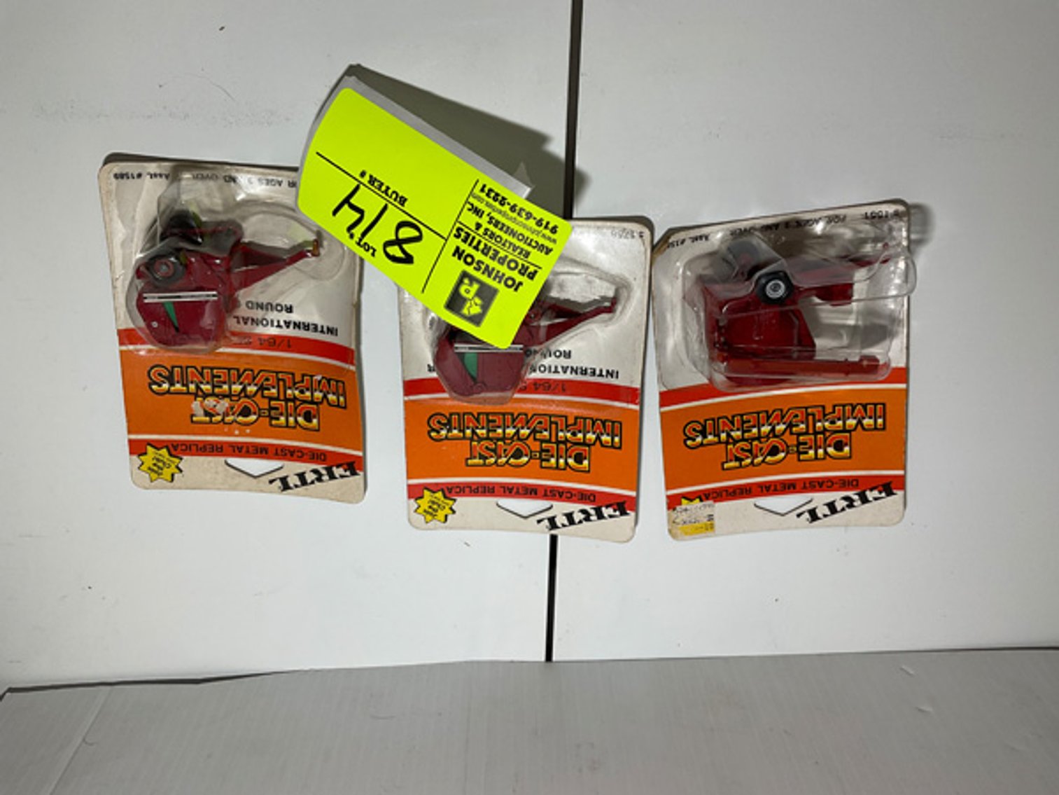 Image for Round 2: Things from the Past Antiques & Collectibles