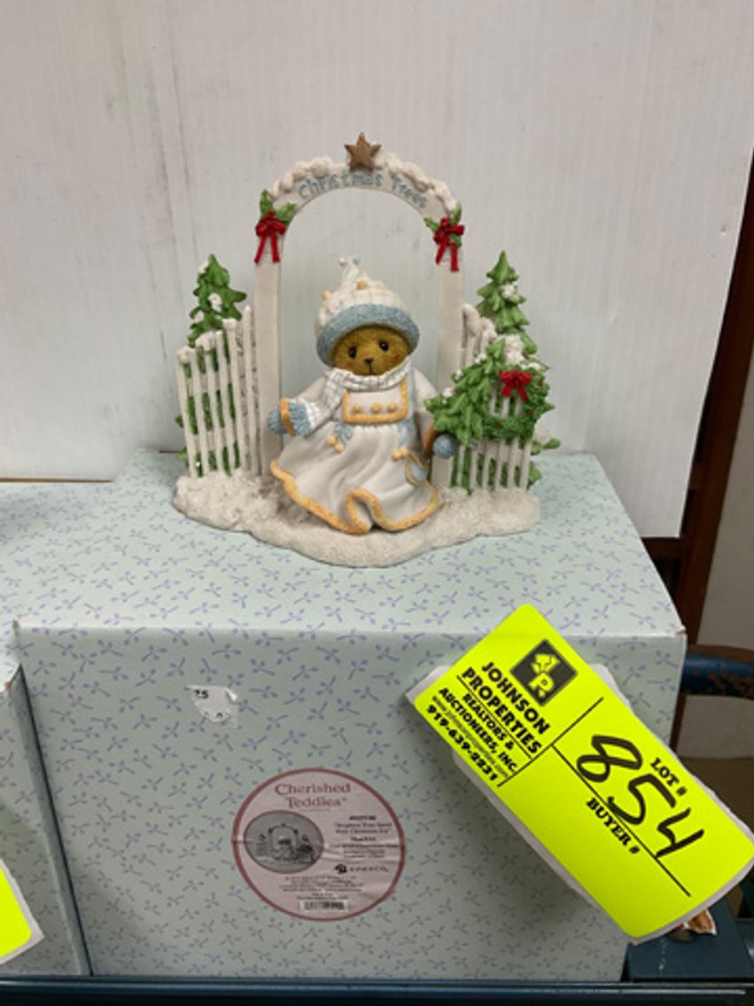 Image for Round 2: Things from the Past Antiques & Collectibles