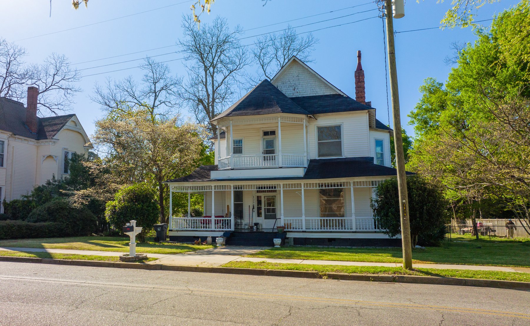 Image for 5 Bedroom / 3 Bathroom Victorian Style Home in Americus, GA
