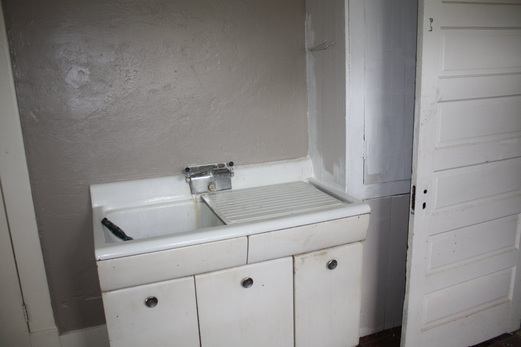 Image for 5 Bedroom / 3 Bathroom Victorian Style Home in Americus, GA