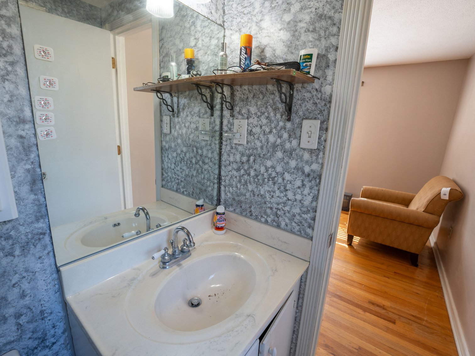 Image for RESERVE HAS BEEN MET! Brantley D. O'Neal Estate - Quiet Country Living! 1,717+/- SF Brick Ranch Style Home