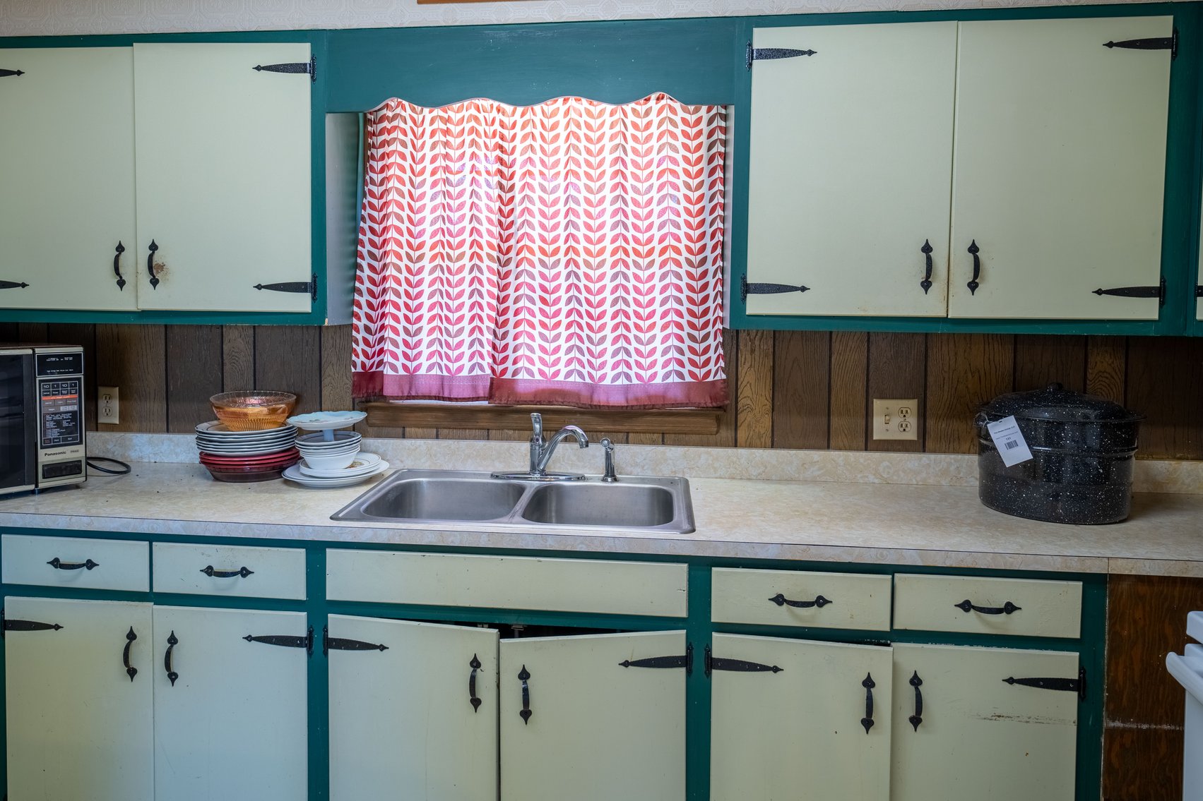 Image for RESERVE HAS BEEN MET! Brantley D. O'Neal Estate - Quiet Country Living! 1,717+/- SF Brick Ranch Style Home