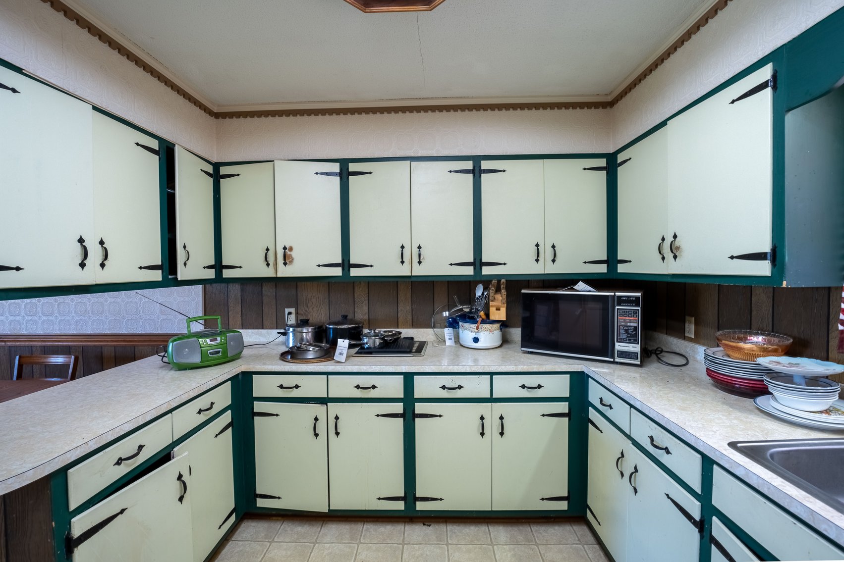 Image for RESERVE HAS BEEN MET! Brantley D. O'Neal Estate - Quiet Country Living! 1,717+/- SF Brick Ranch Style Home