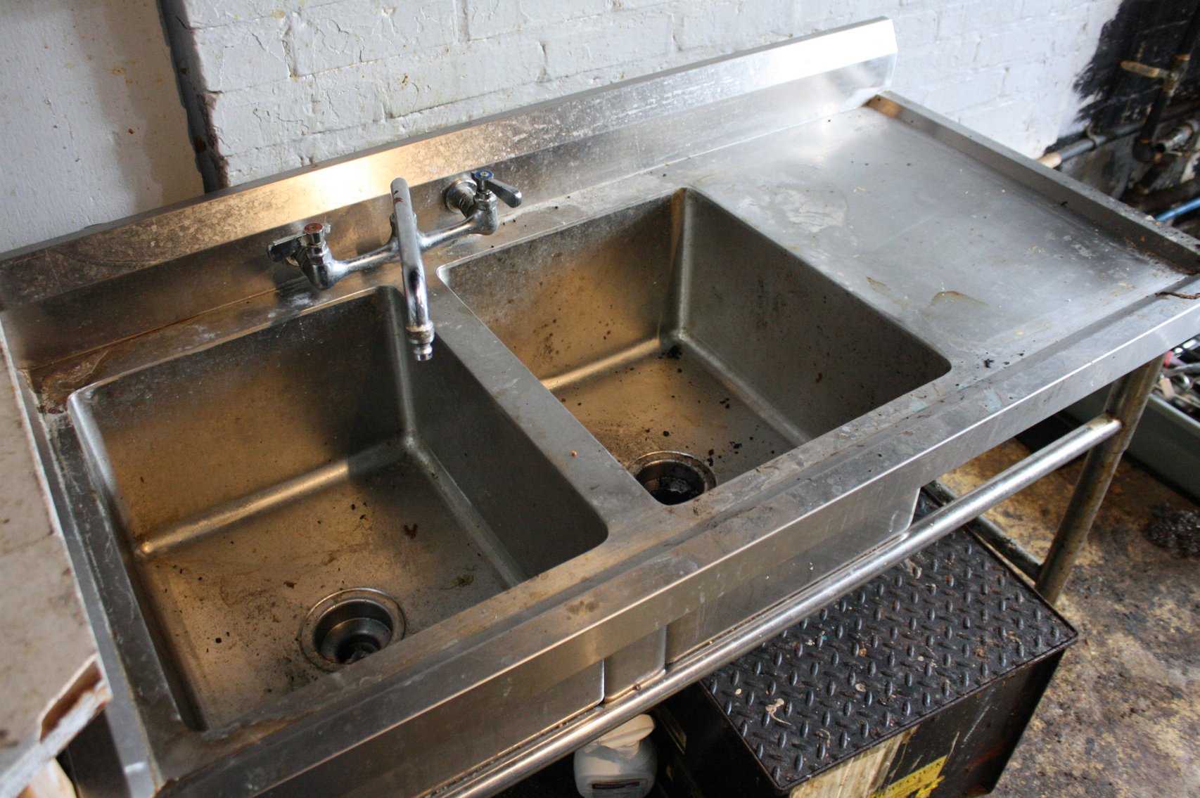 Image for Knives Restaurant – Complete Business Liquidation – Camilla, GA