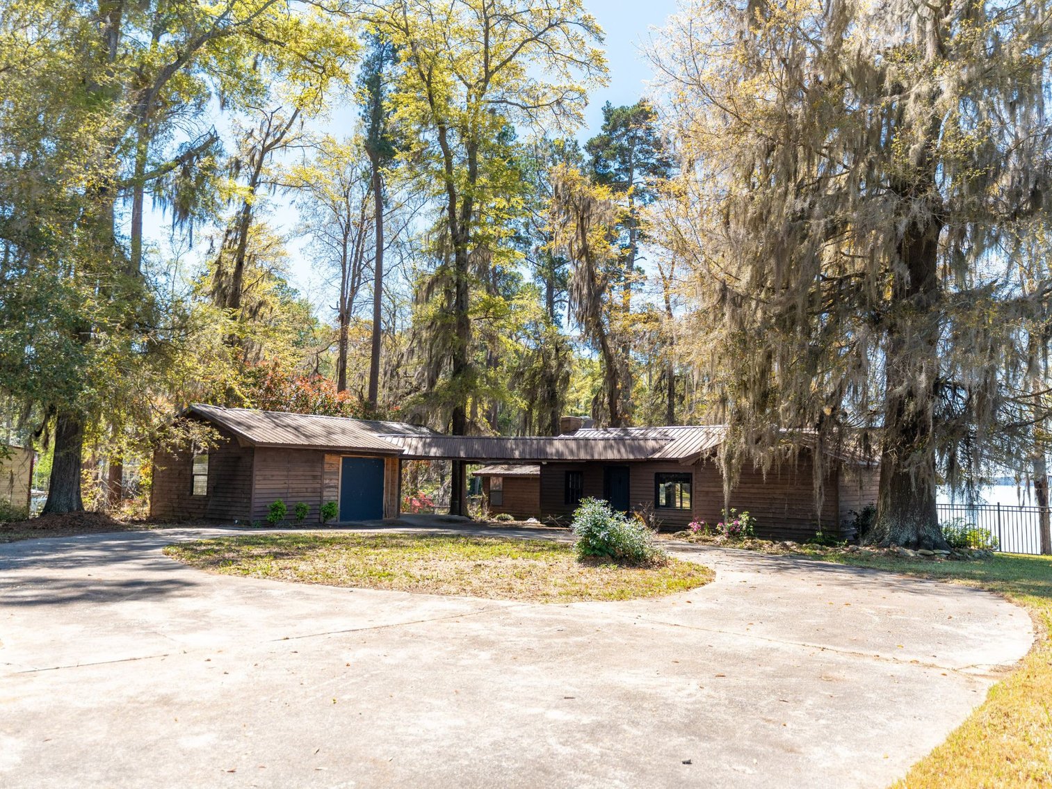 Image for RESERVE MET - Scenic Route Retreat - Beautiful Waterfront Cottage on Lake Blackshear
