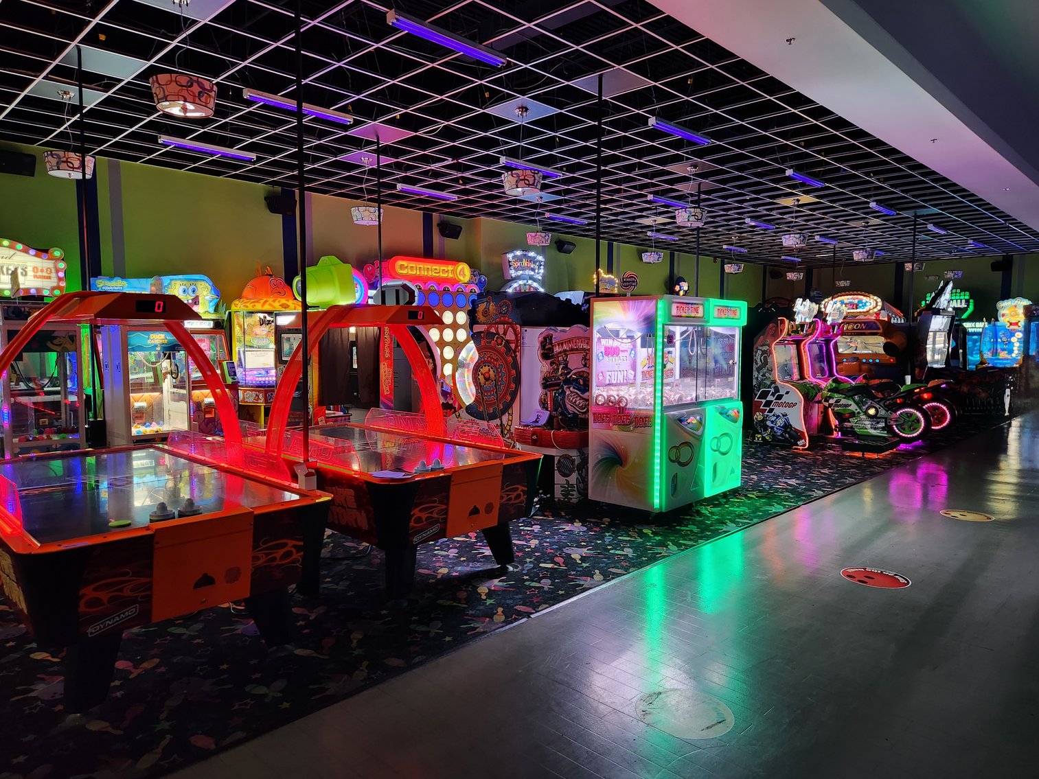 Image for Chattanooga, TN: Complete Liquidation of Bowling Alley & Family Entertainment Center