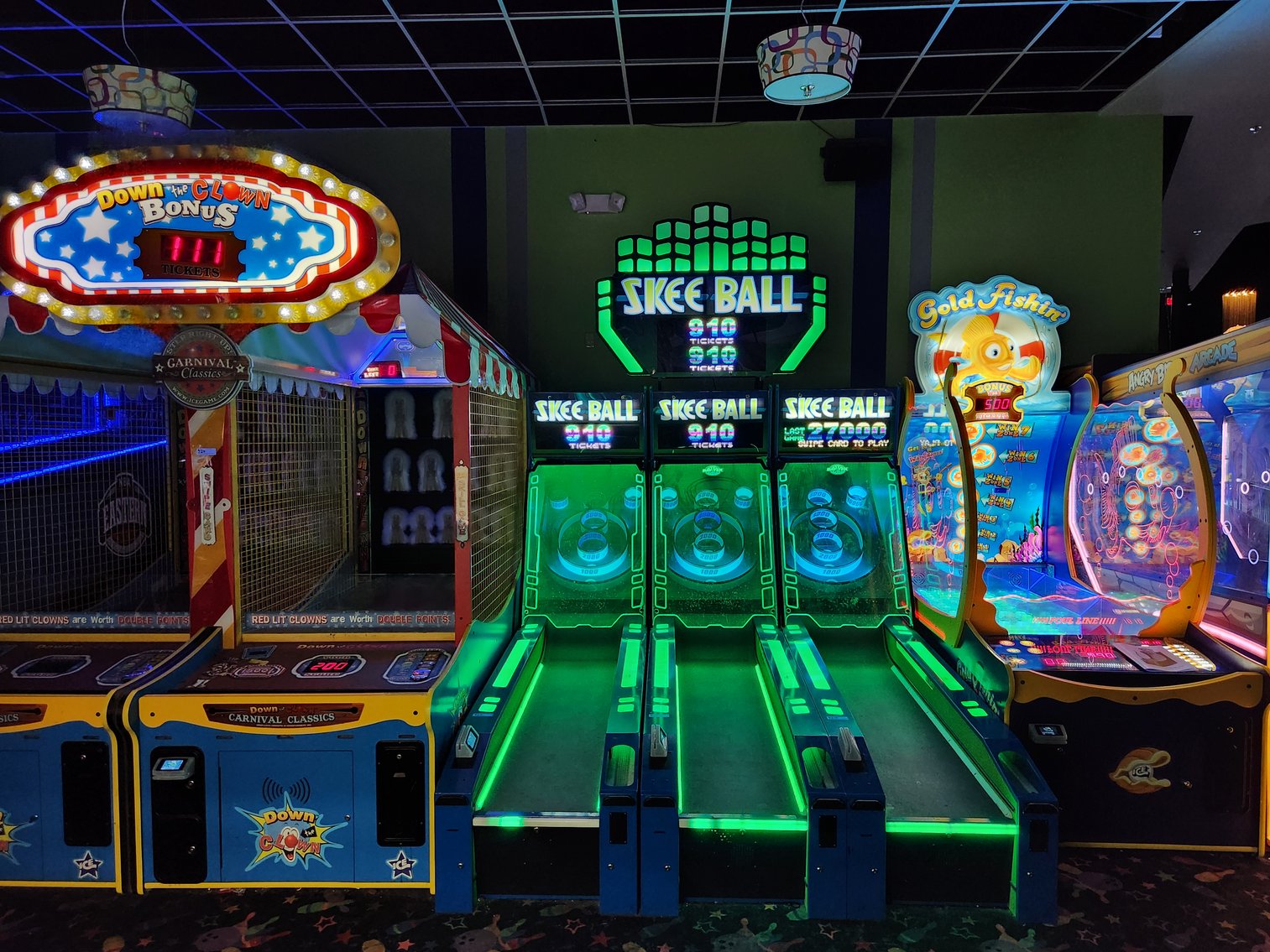 Image for Chattanooga, TN: Complete Liquidation of Bowling Alley & Family Entertainment Center