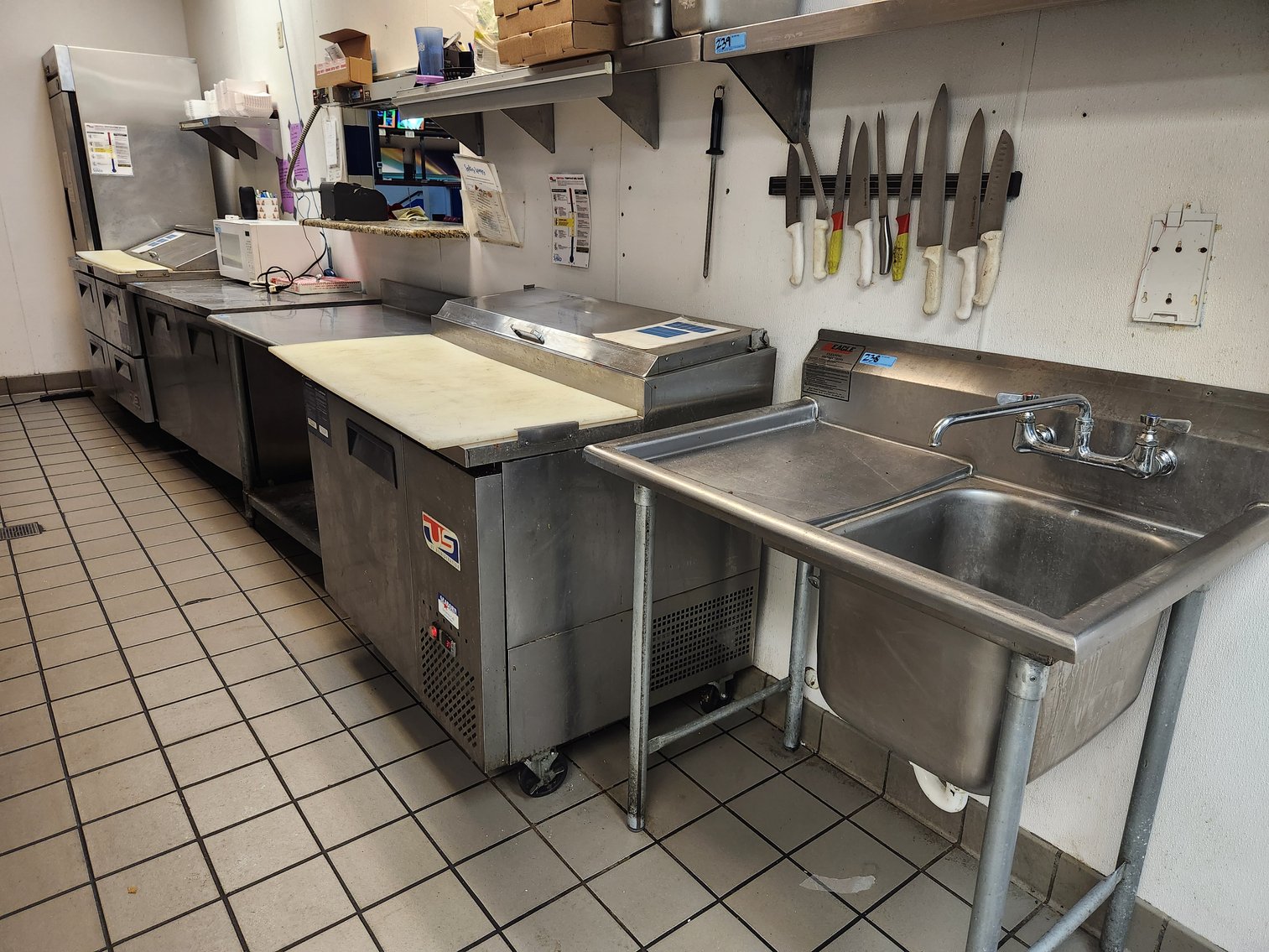 Image for Chattanooga, TN: Complete Liquidation of Bowling Alley & Family Entertainment Center