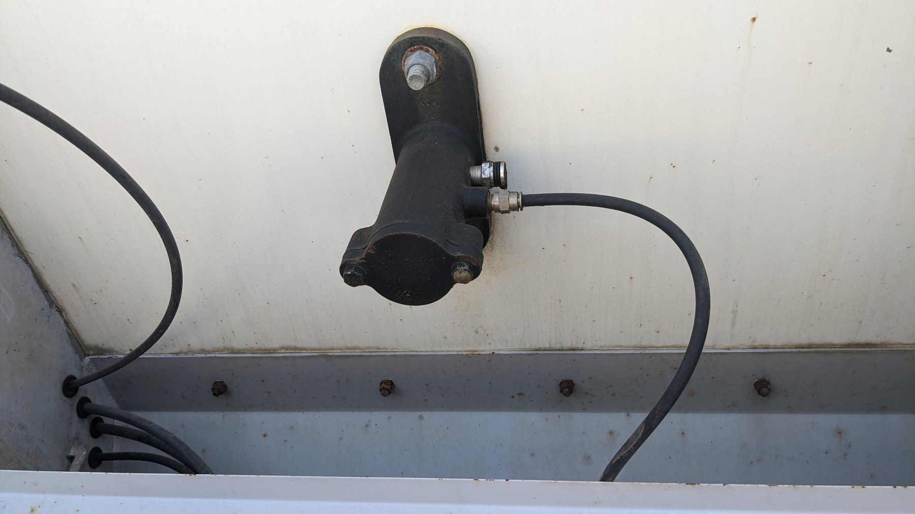 Image for Spartanburg, SC: Volumetric Concrete Mixer on Freightliner Severe Duty Truck in Online Auction