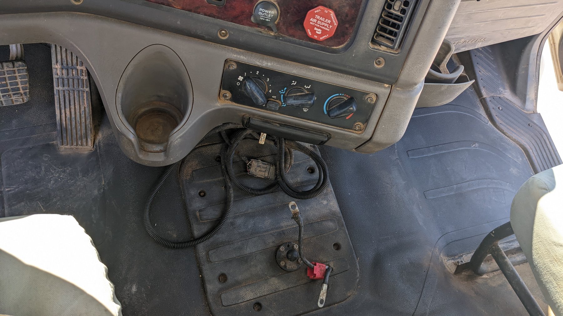 Image for Spartanburg, SC: Volumetric Concrete Mixer on Freightliner Severe Duty Truck in Online Auction