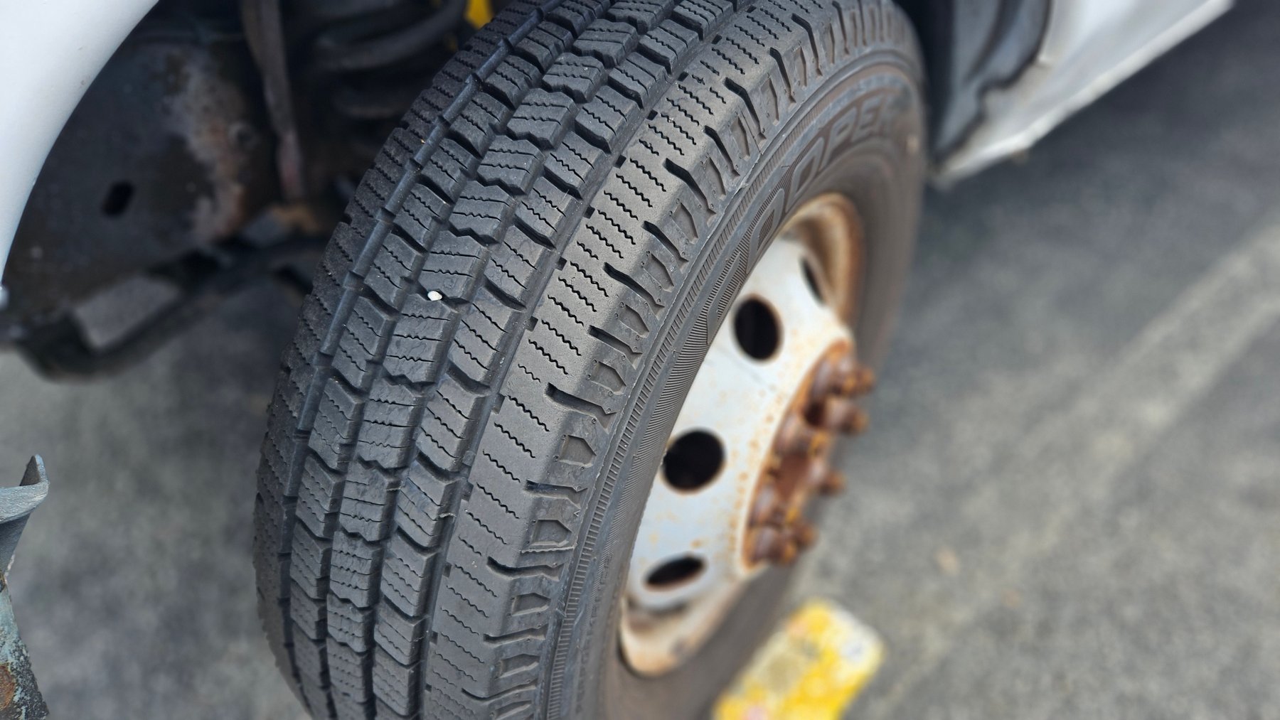 Image for Riviera Beach, FL: Box Van and Enclosed Trailer