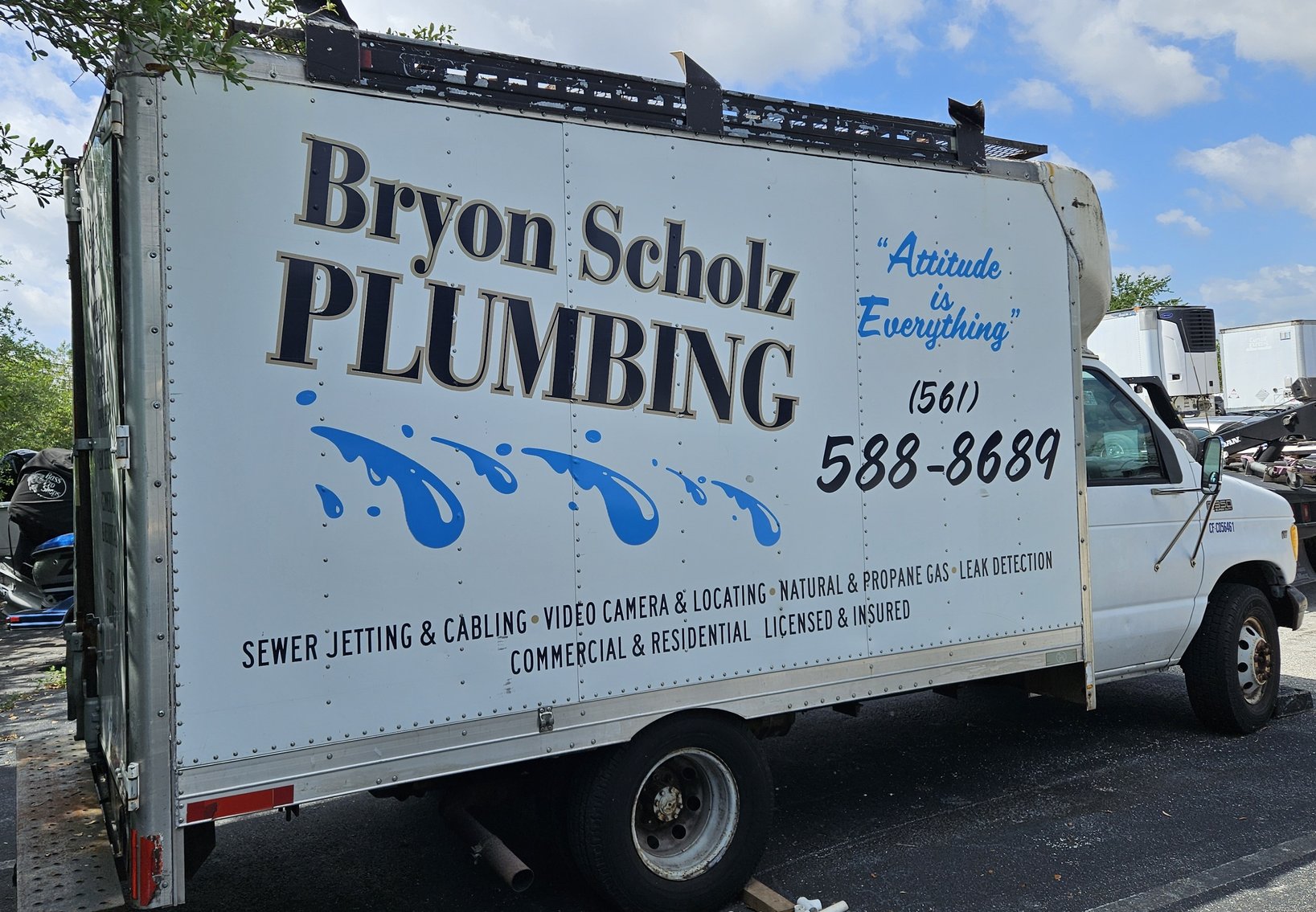 Image for Riviera Beach, FL: Box Van and Enclosed Trailer