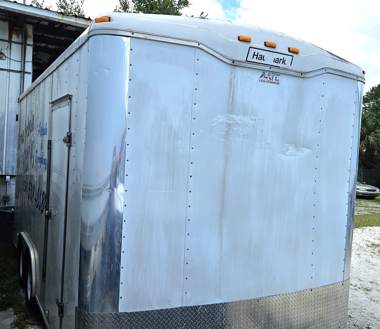 Image for Riviera Beach, FL: Box Van and Enclosed Trailer