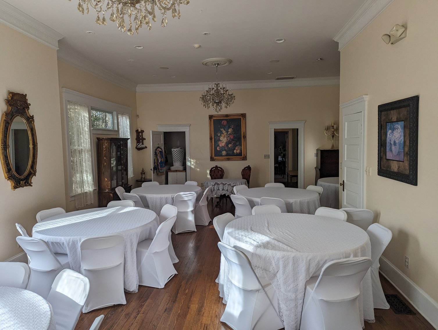 Image for Fayetteville, GA: Complete Decor and Furnishings of Former Wedding and Small Event Facility