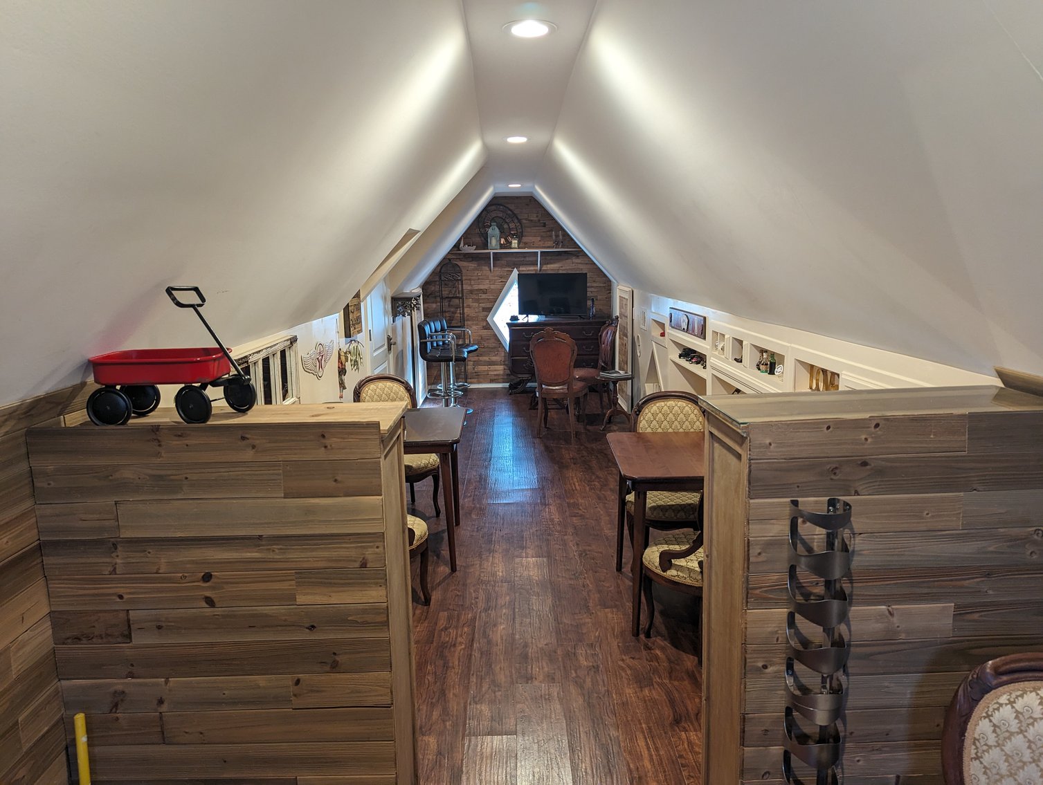 Image for Fayetteville, GA: Complete Decor and Furnishings of Former Wedding and Small Event Facility