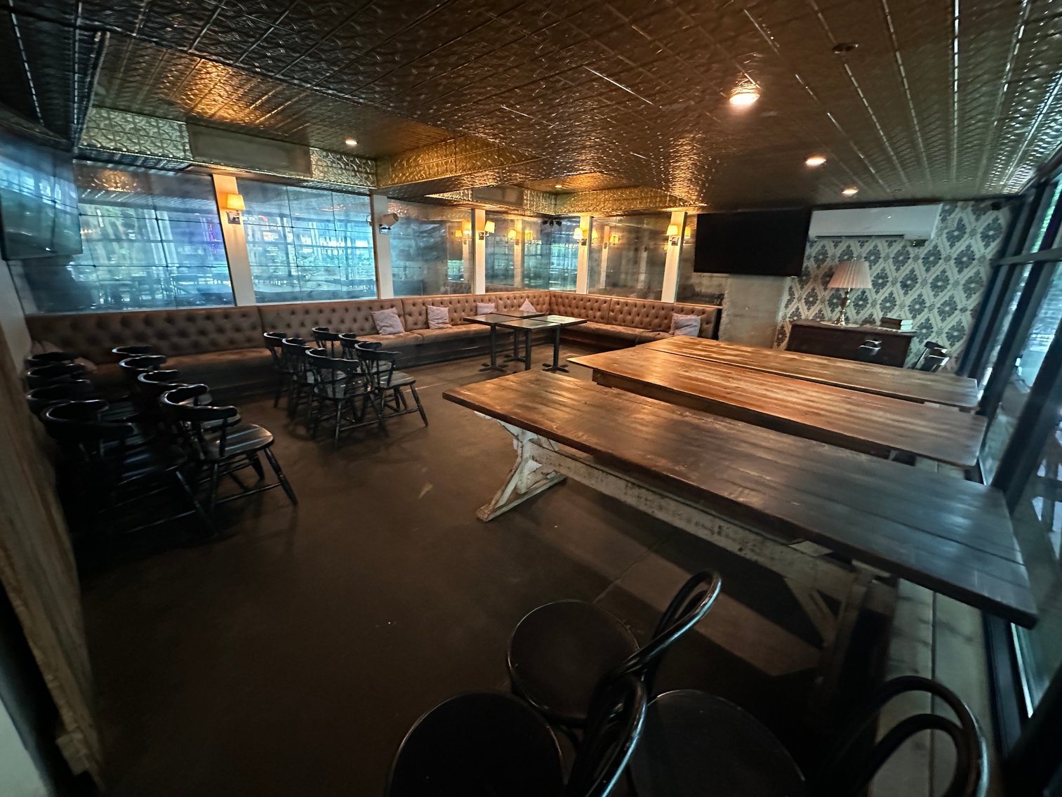 Image for Atlanta, GA: Complete Liquidation of Hampton + Hudson Restaurant & Bar Equipment, Furniture, and Fixtures