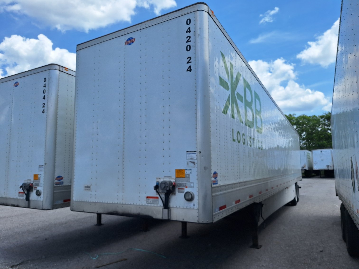 Image for Birmingham, AL: 2013 Freightliner Cascadia Truck & 6 Late Model 53' Utility Dry Van Trailers Auction