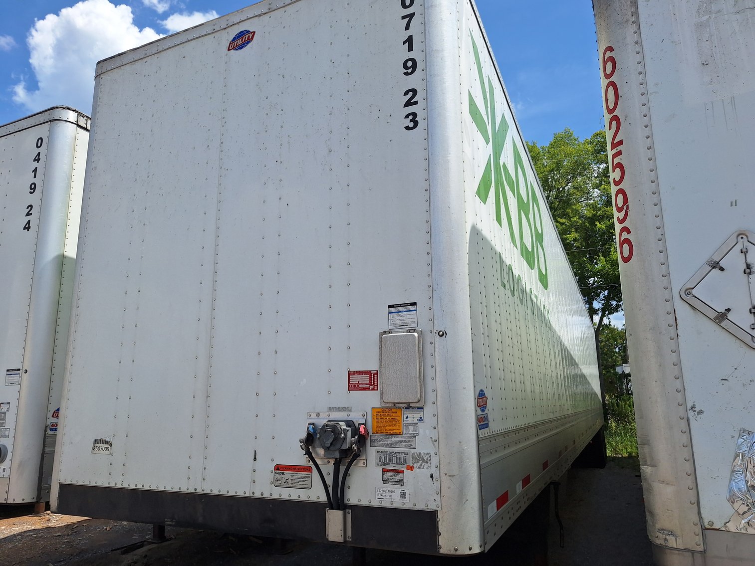 Image for Birmingham, AL: 2013 Freightliner Cascadia Truck & 6 Late Model 53' Utility Dry Van Trailers Auction