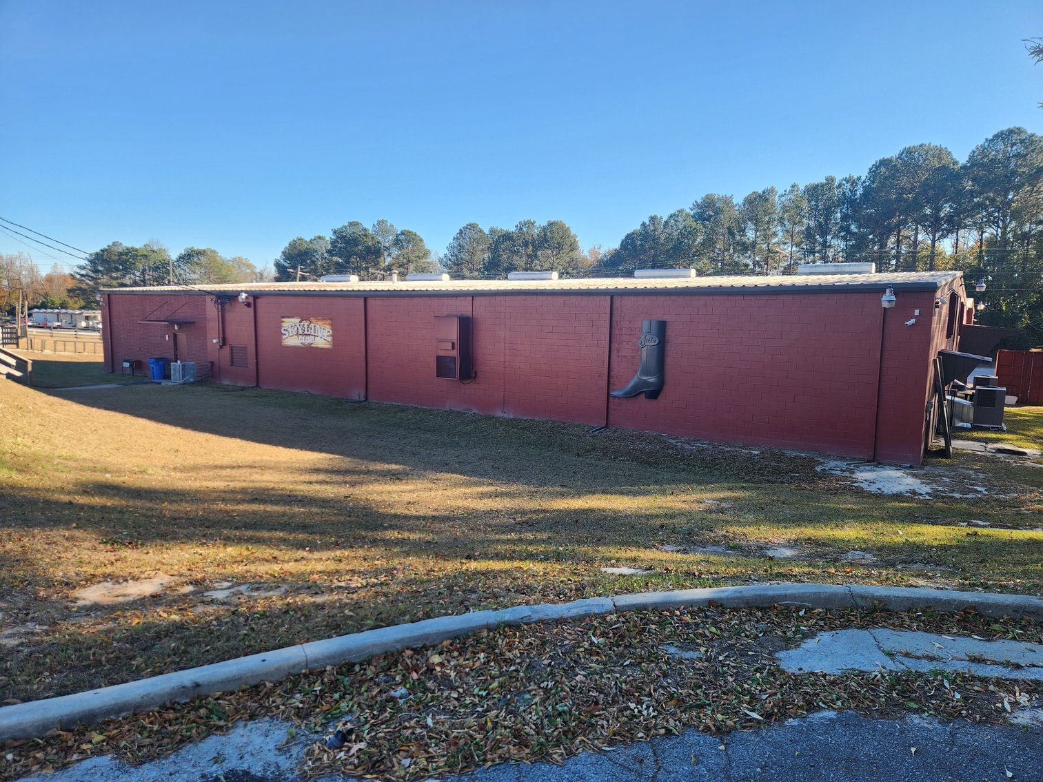 Image for Columbia, SC: Former Skyline Club 14,741± SF Building on 3.8± Acres (Lexington County)