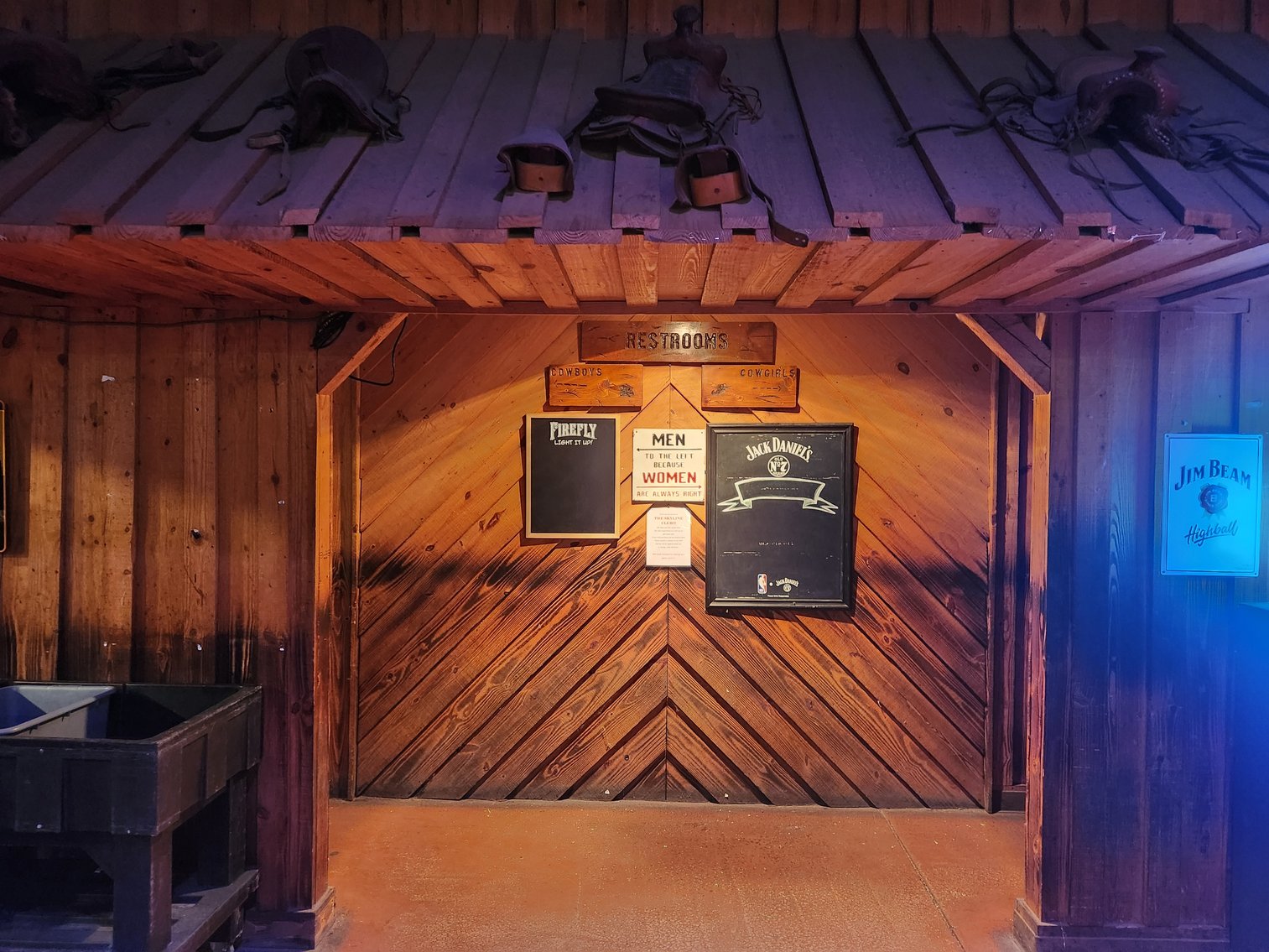 Image for Columbia, SC: Former Skyline Club 14,741± SF Building on 3.8± Acres (Lexington County)