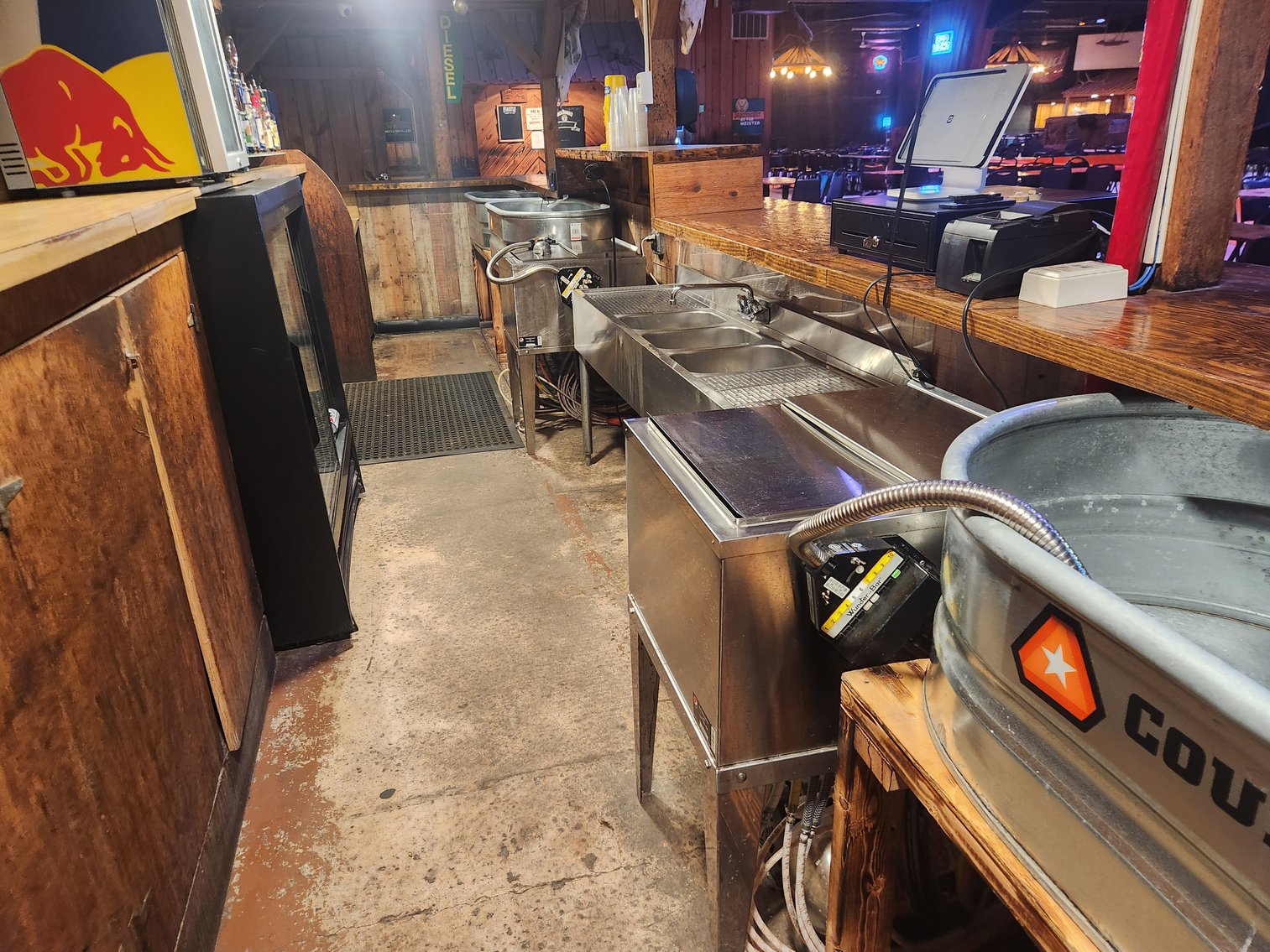 Image for Columbia, SC: Former Skyline Club 14,741± SF Building on 3.8± Acres (Lexington County)