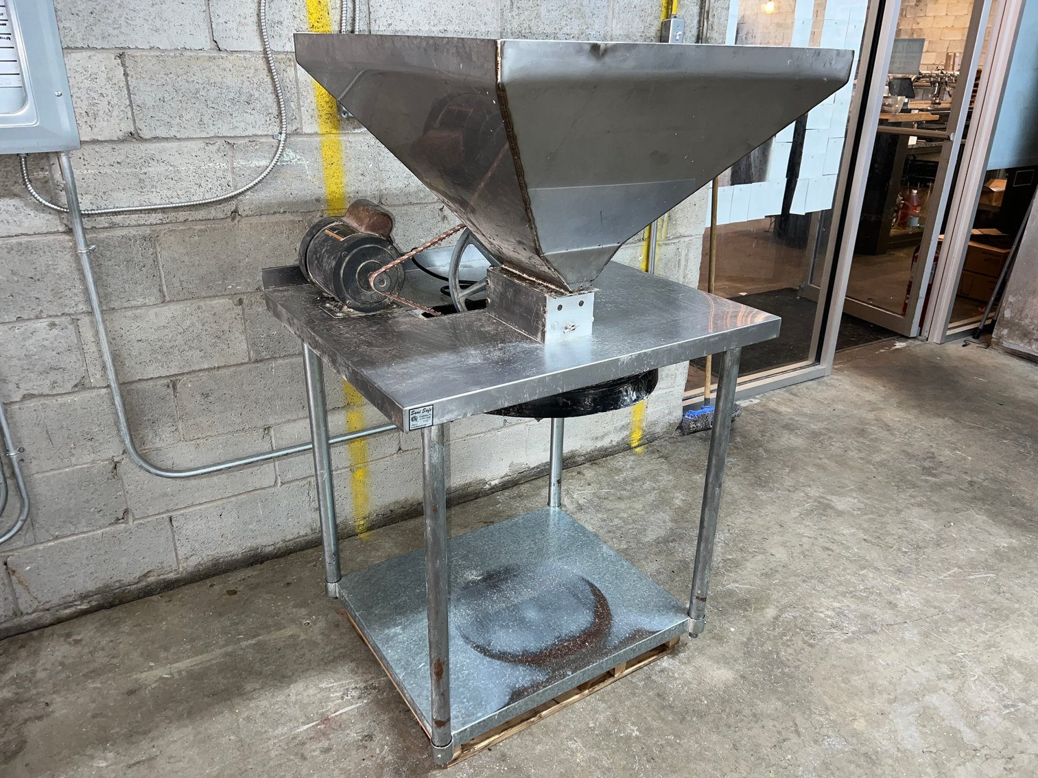 Image for Atlanta, GA: Brewery Equipment, 5-Head Canning Line, Fermenters, Brite Tanks, Kegs, and Box Truck