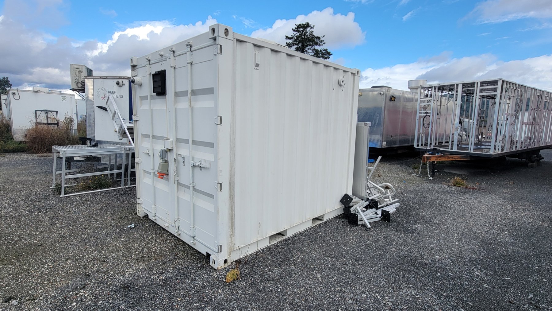 Image for AZ, CA, WA: Food Truck & Food Trailer Fleet Reduction