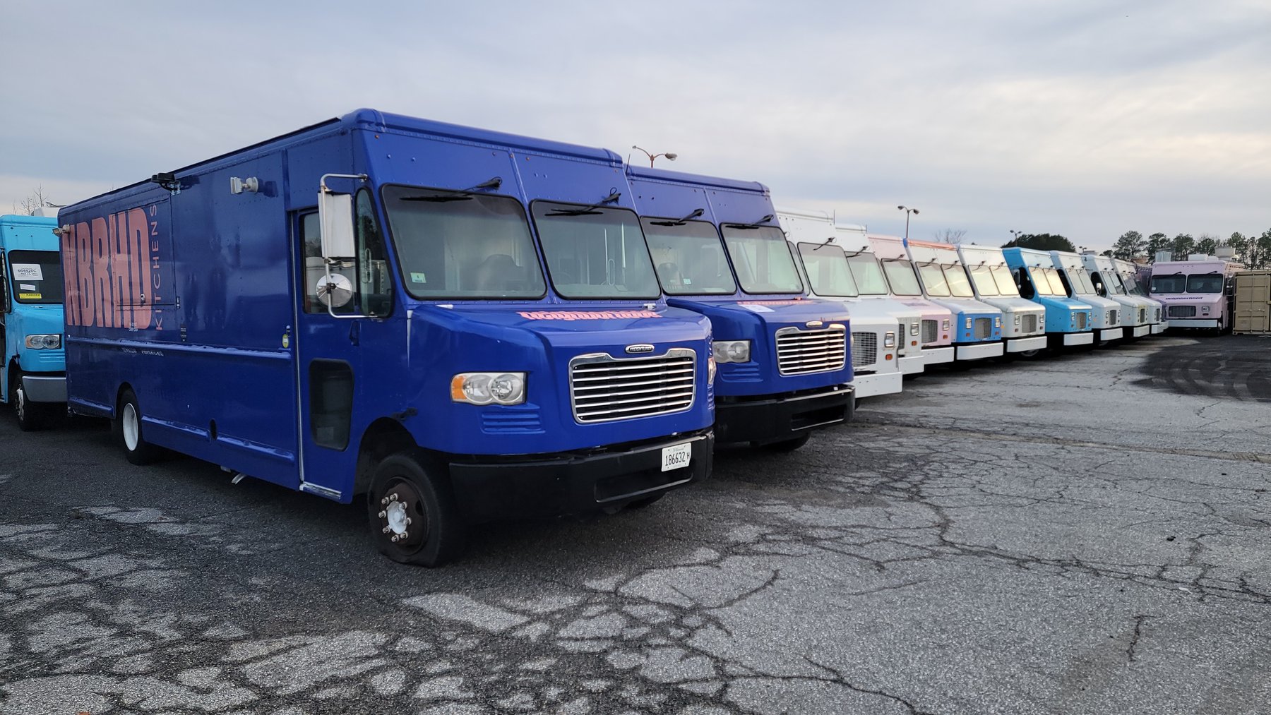 Image for AZ, CA, WA: Food Truck & Food Trailer Fleet Reduction