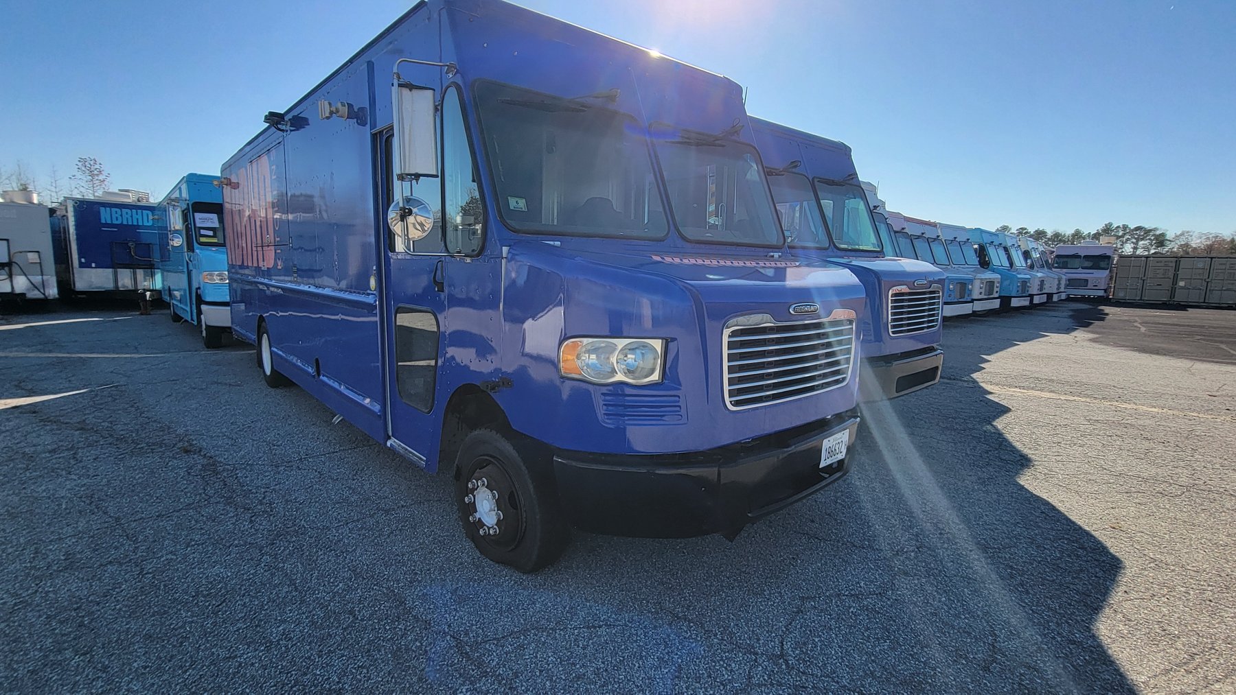 Image for AZ, CA, WA: Food Truck & Food Trailer Fleet Reduction