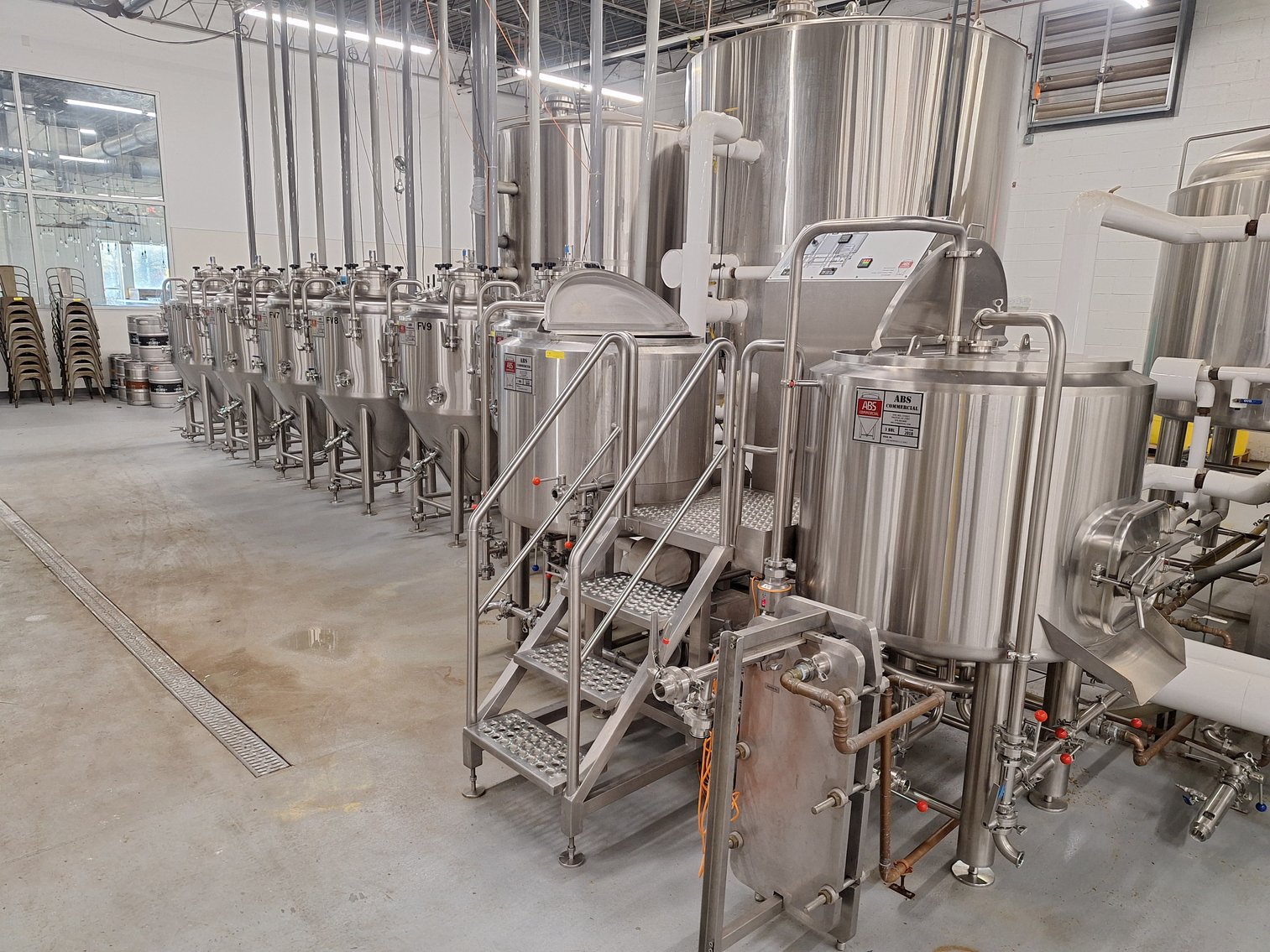 Image for Atlanta, GA: 3 & 20 BBL Brewhouses, Canning Line & Complete Brewery & Kitchen Liquidation