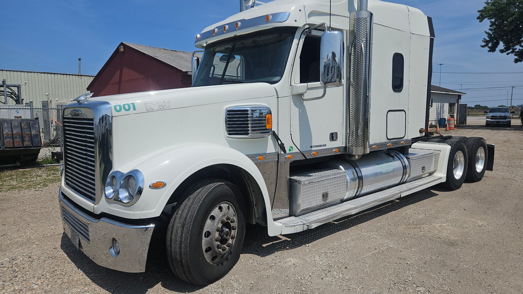 Image for IN, KY, AZ: Late-Model Kenworth & Freightliner Sleeper Trucks of Green Step Freight, Inc.