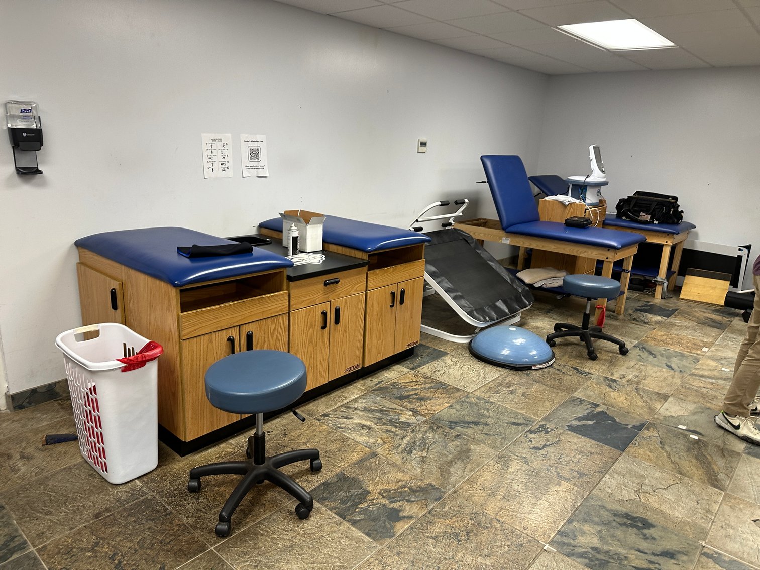 Image for Gaffney, SC: Athletics, Gym, Sports Medicine, Apparel and Training Equipment of Former University