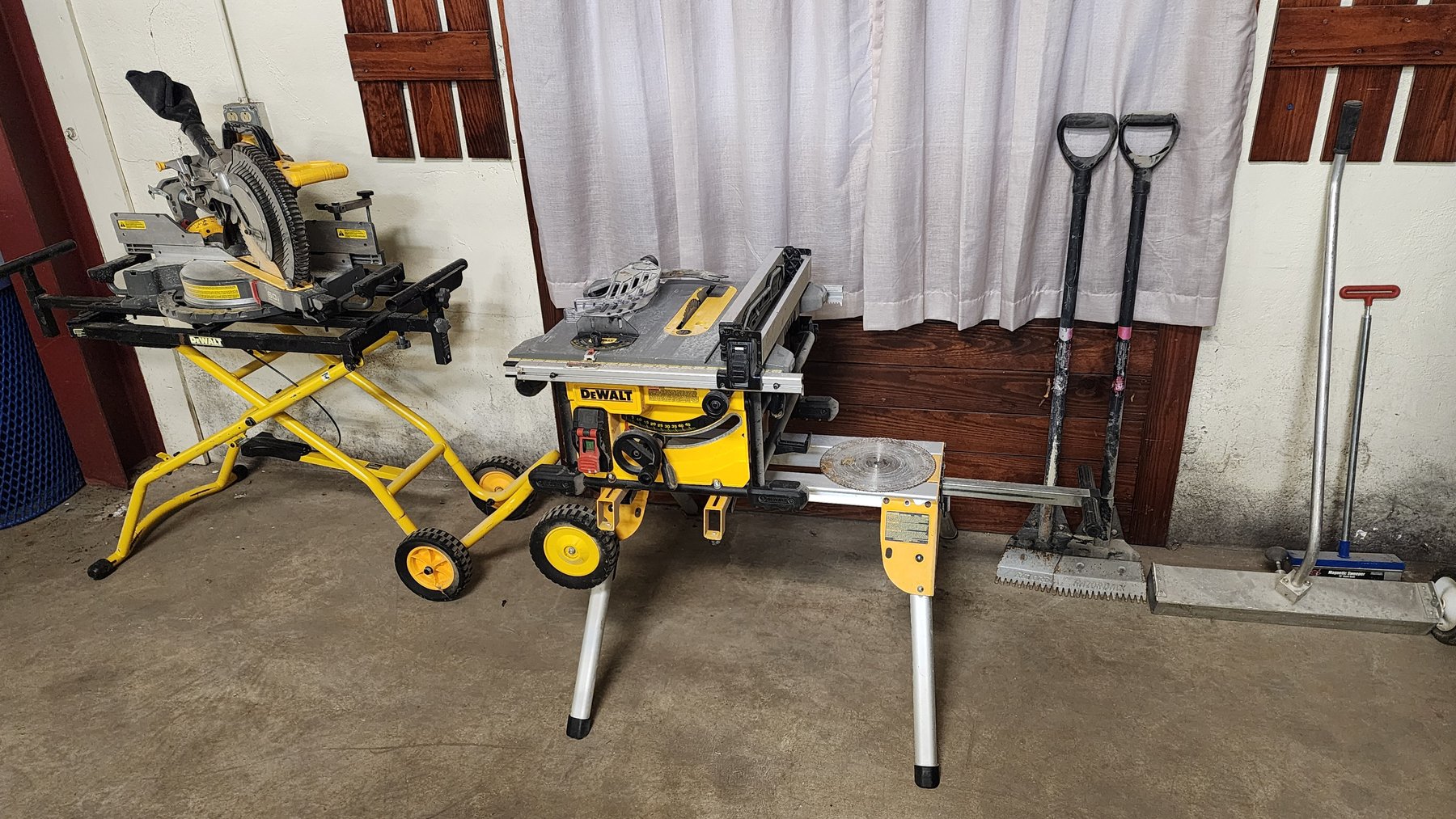 Image for Overland Park, KS: Ford Trucks, Nissan Rogues, Hand Tools, Power Tools, Equipment, & More