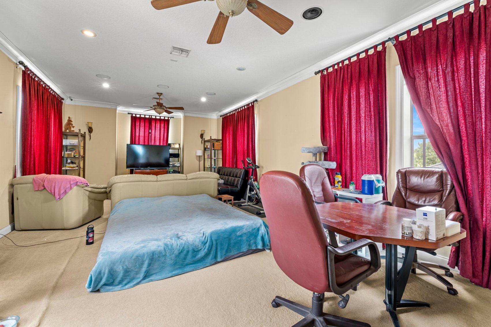 Image for ABSOLUTE SALE - 10549 Cory Lake Dr, Tampa, FL 33647