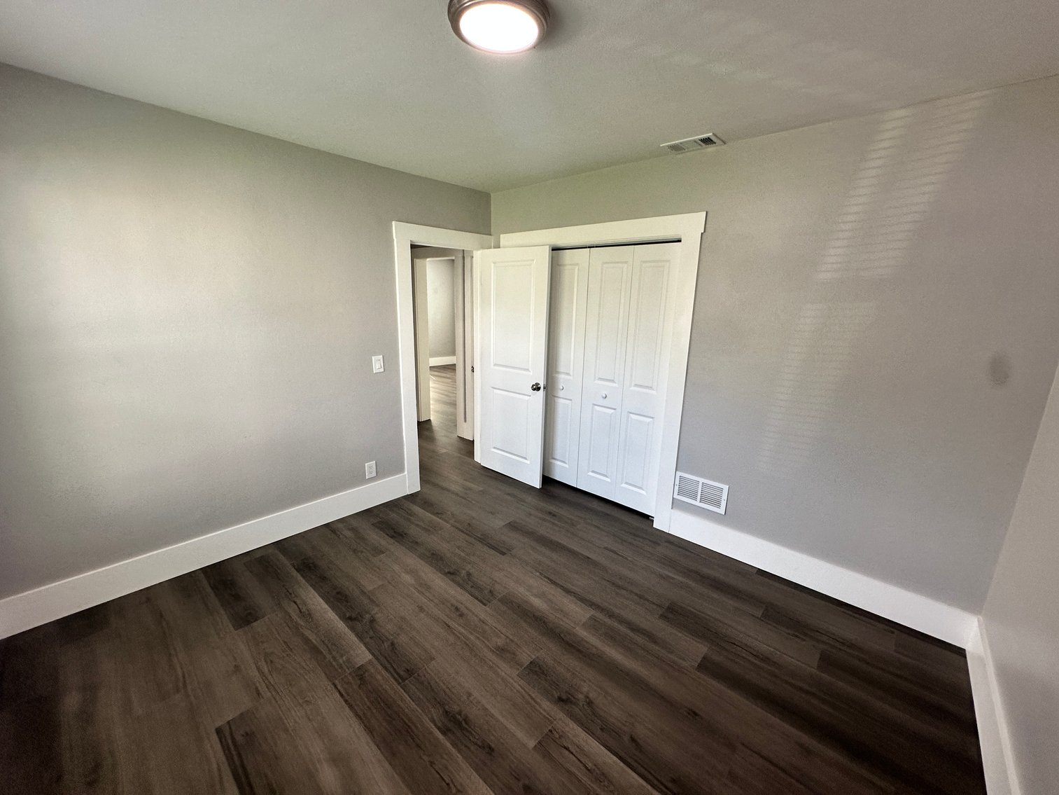 Image for 1006 15th Ave NW, Largo